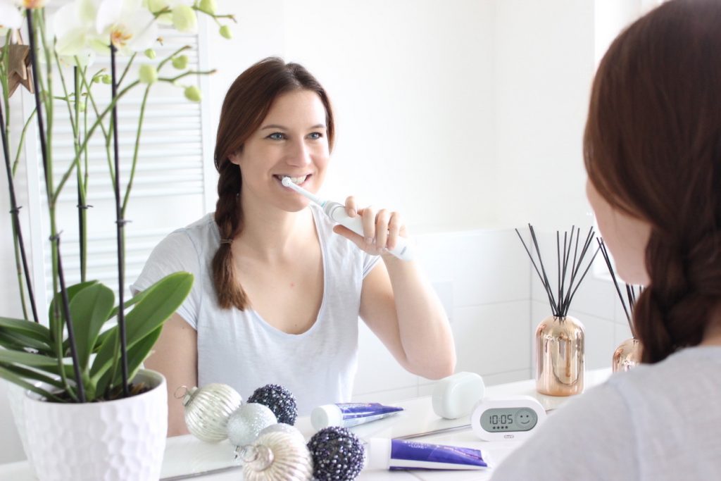 #kölnbloggt Adventskalender: Gewinn eine Oral-B White 6000 elektrische Zahnbürste mit Smart Guide